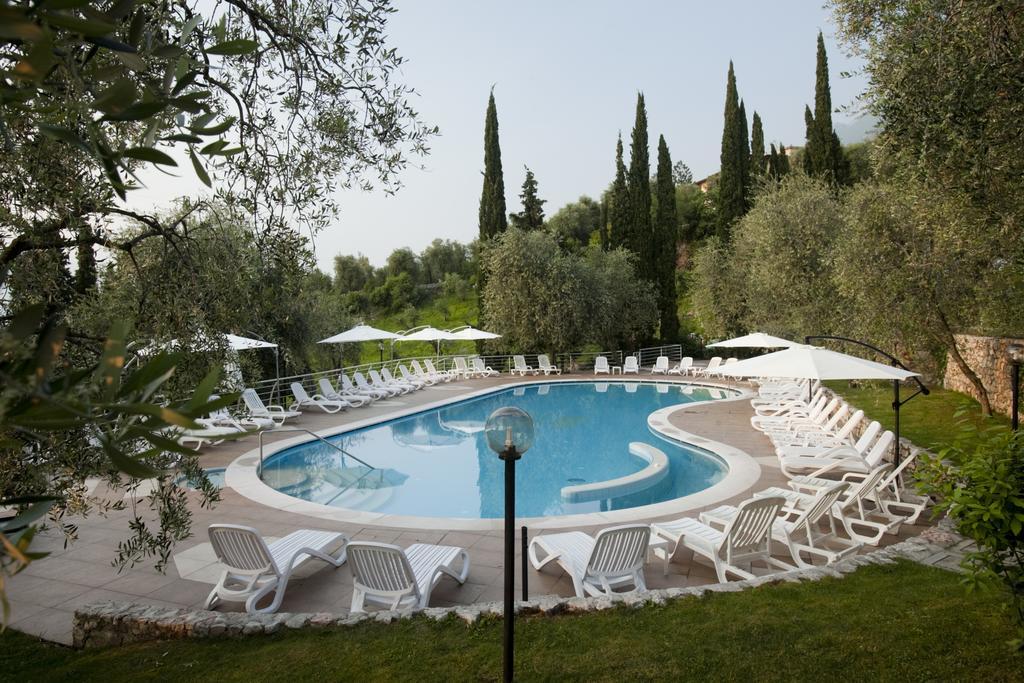 Hotel Residence Rely Brenzone sul Garda Kültér fotó