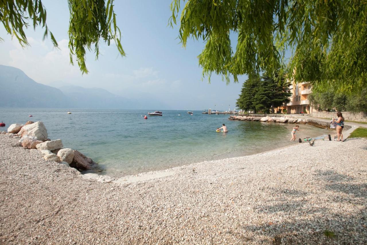 Hotel Residence Rely Brenzone sul Garda Kültér fotó