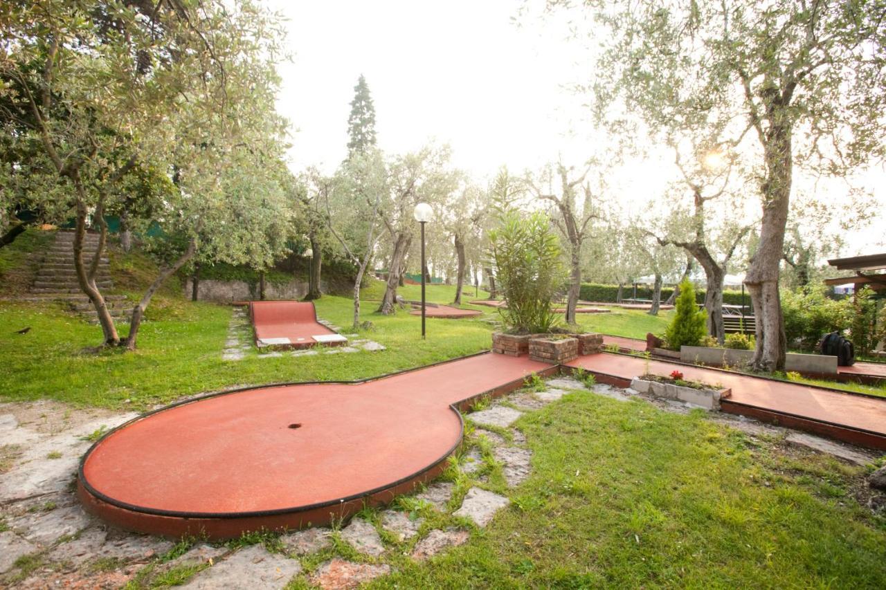 Hotel Residence Rely Brenzone sul Garda Kültér fotó