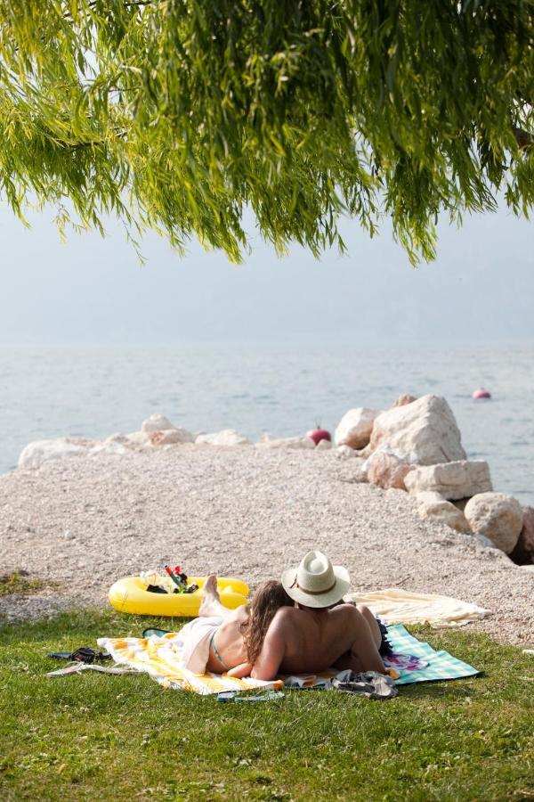 Hotel Residence Rely Brenzone sul Garda Kültér fotó