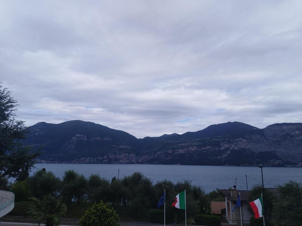 Hotel Residence Rely Brenzone sul Garda Kültér fotó